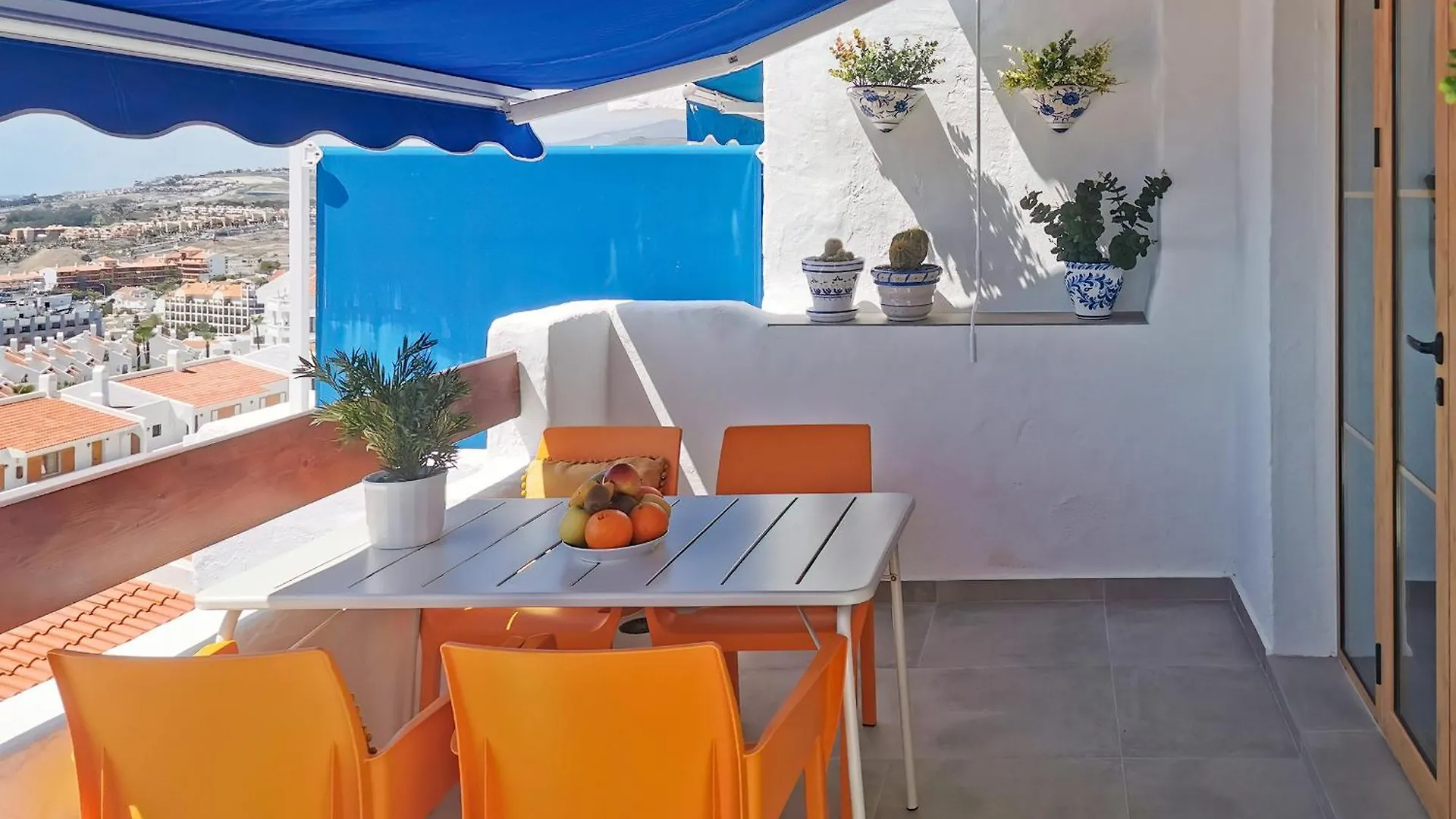 דירות ארונה Royal Panorama Penthouse 0*,  ספרד