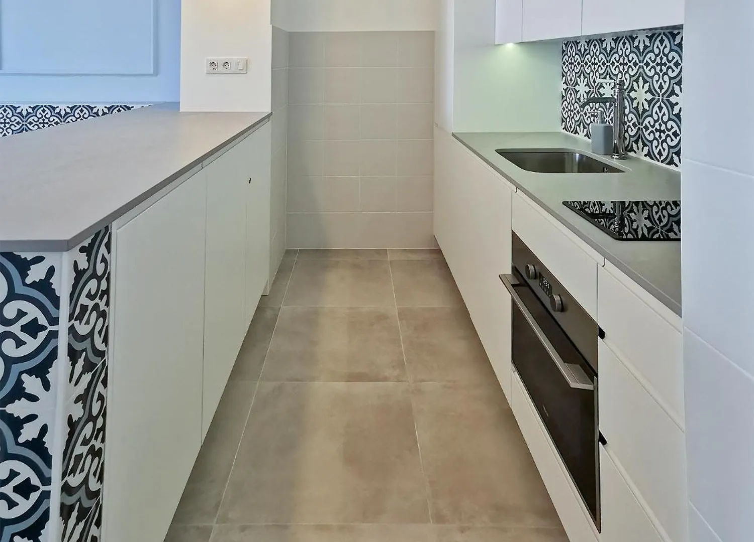 דירות ארונה Royal Panorama Penthouse 0*,  ספרד