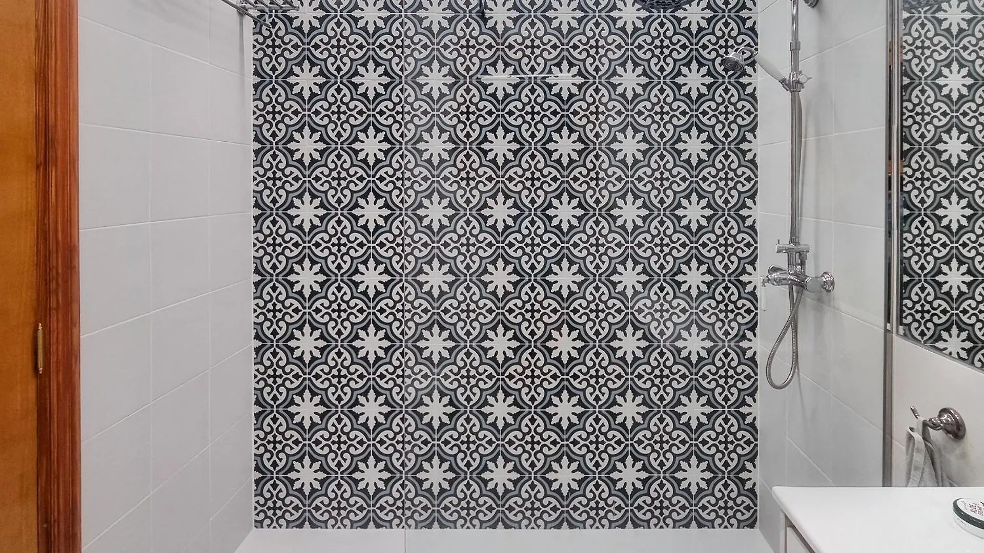 דירות ארונה Royal Panorama Penthouse