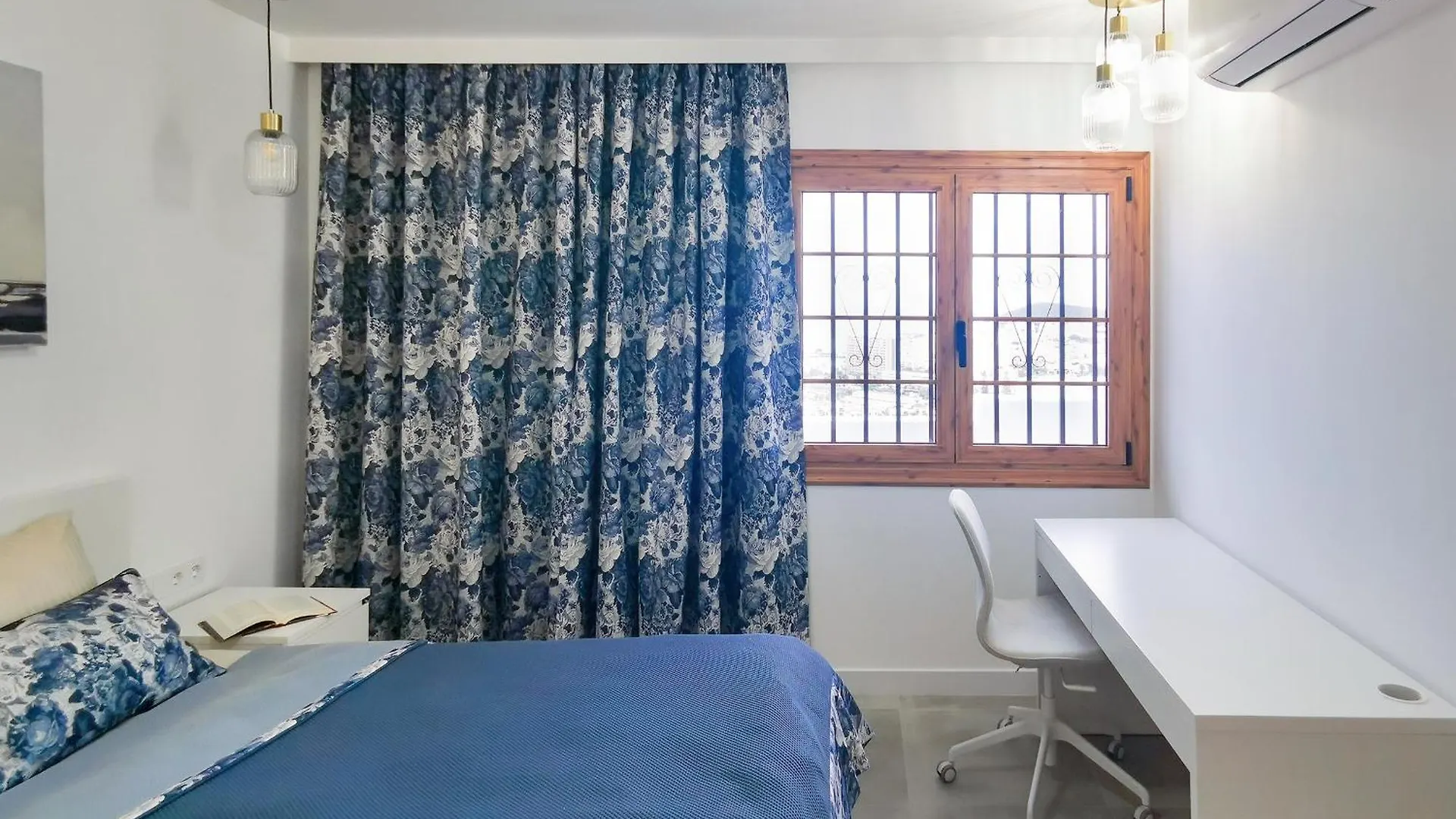 דירות ארונה Royal Panorama Penthouse